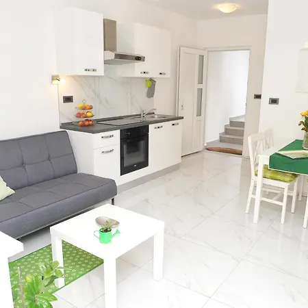 Apartament Ondina *